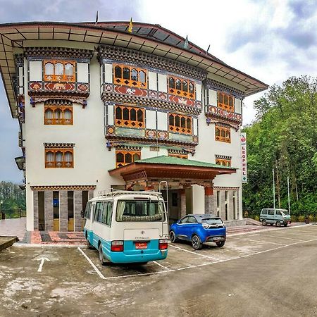 Legphel Hotel Фунтшолинг Екстериор снимка